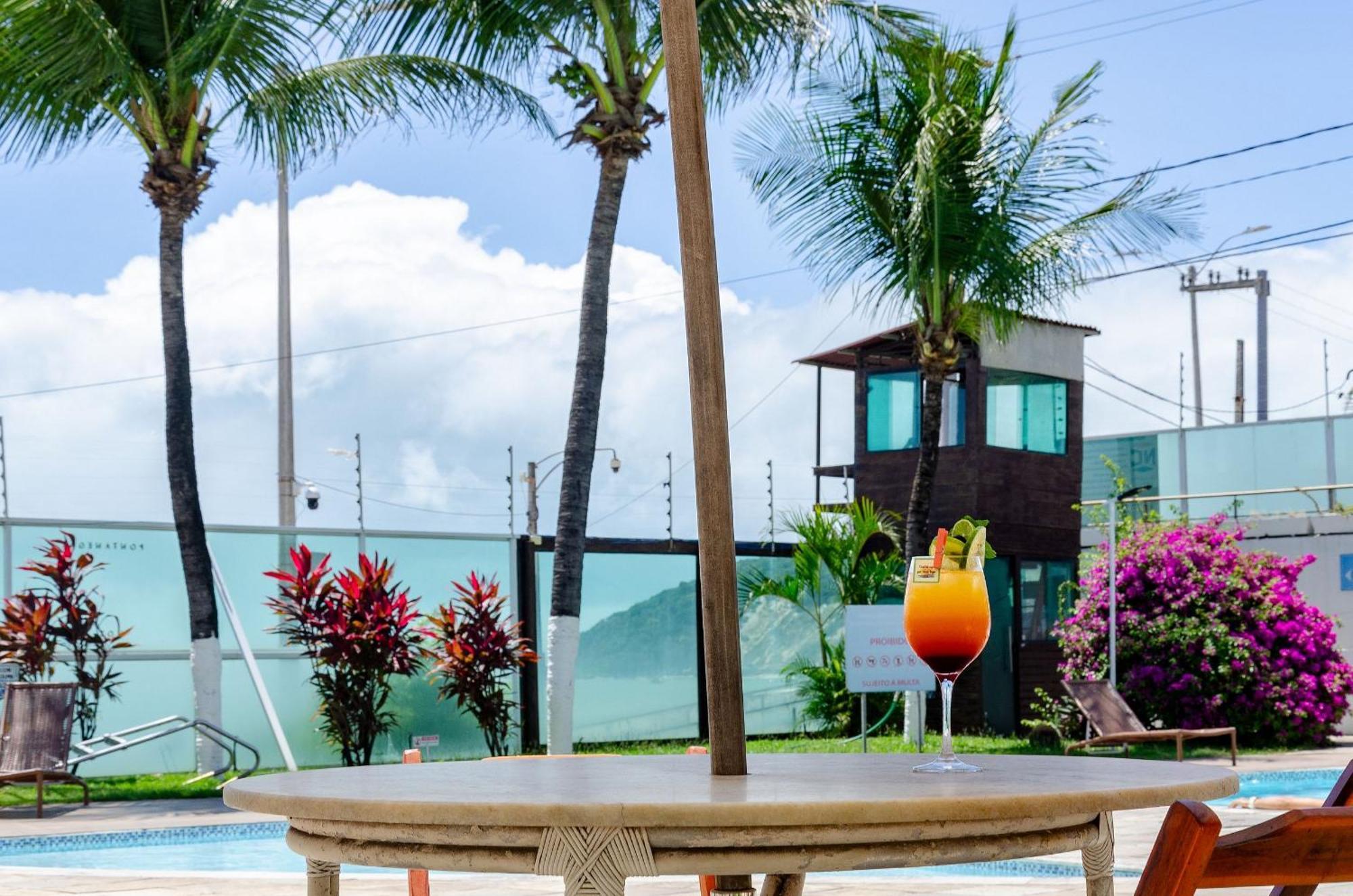 Pe Na Areia Com Piscina, Wifi E Estacionamento Em Ponta Negra Natal
