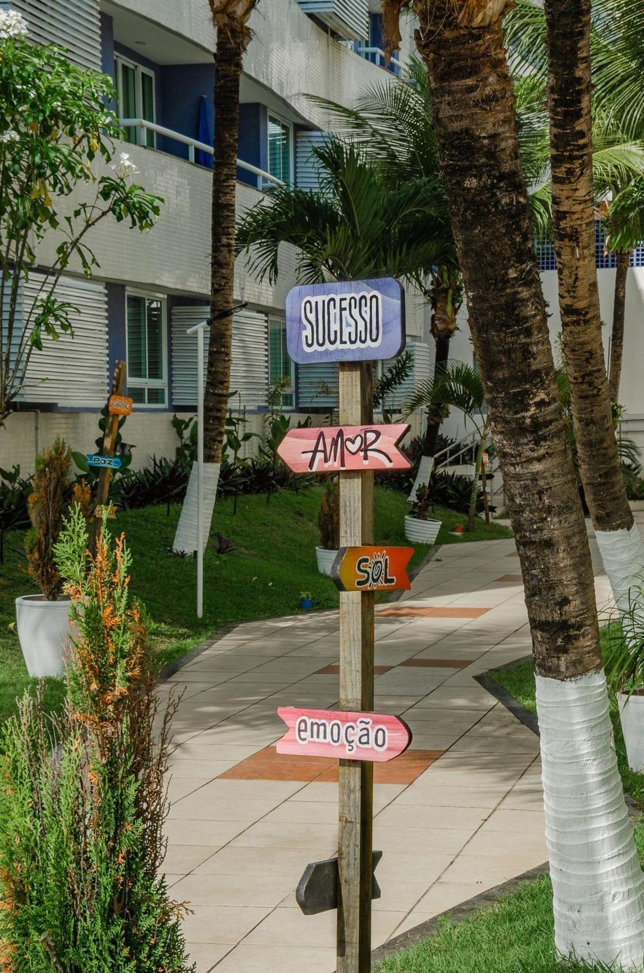 Pe Na Areia Com Piscina, Wifi E Estacionamento Em Ponta Negra Hotel 4*
